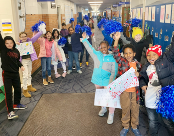 Norup 3rd Graders Spread Kindness to Start the School Day