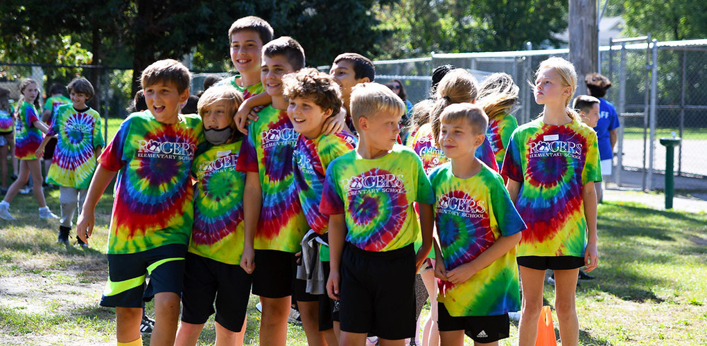 Rogers students wearing their tie dye shirts at the Fun Run event