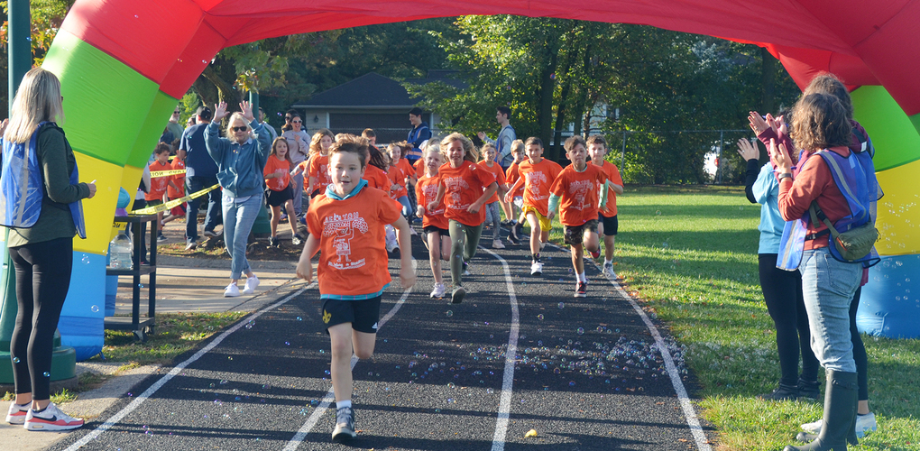 Burton Elementary students running at Fun Run